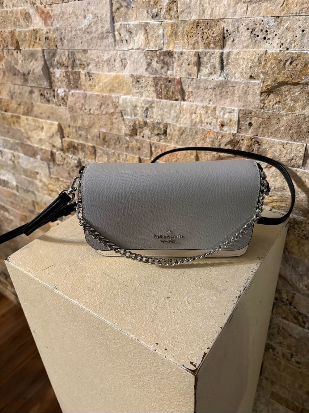 Pre-Loved Kate Spade Gray Saffiano Leather Crossbody with Silver Chain